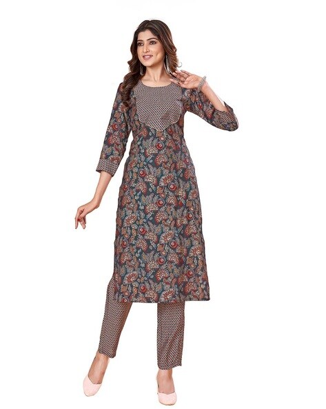 Women Floral Print Straight Kurta with Pants Price in India