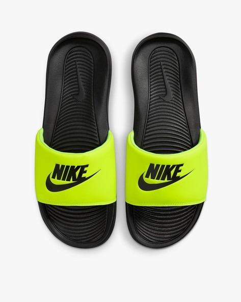 Lime green nike sandals hotsell