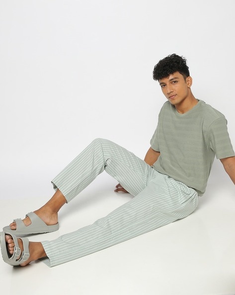 Men Striped Pyjamas with Insert Pockets