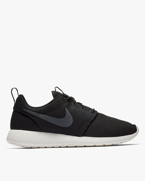 Nike Roshe One Sneakers