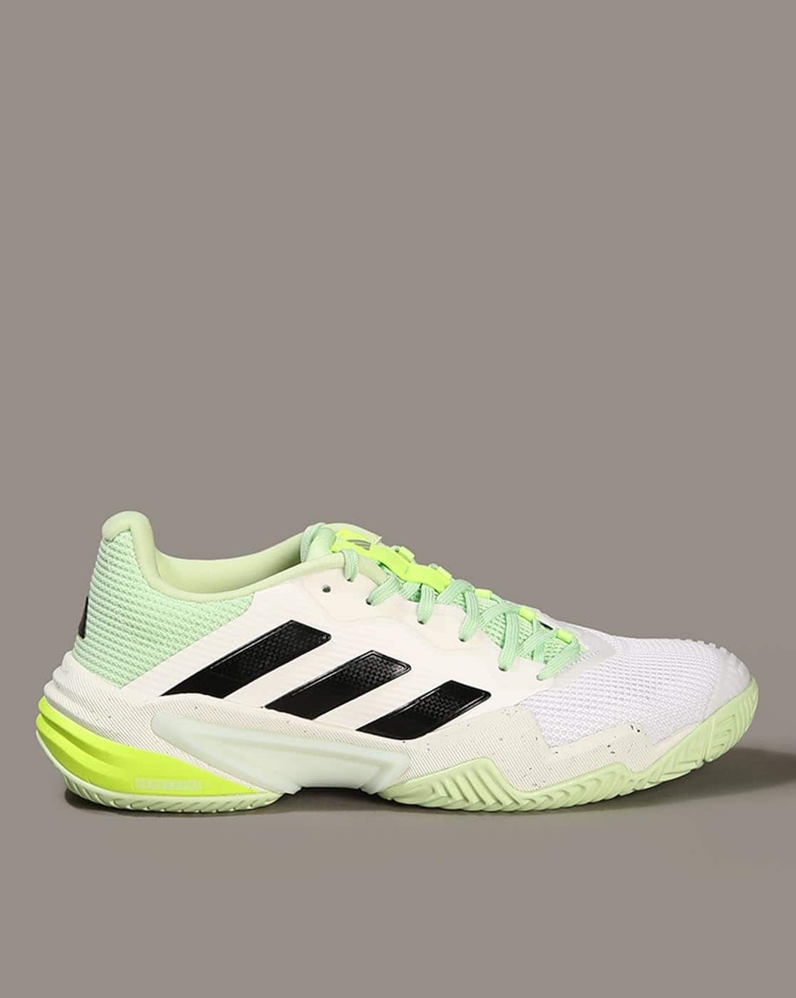 はて Buy ADIDAS Barricade 13 M Tennis Shoes Online | Ajio.com