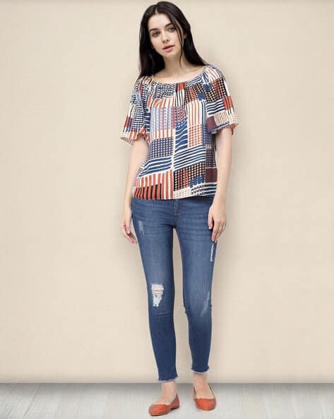 ISCENERY BY VERO MODA Queen Striped Top with Flutter Sleeves
