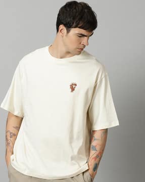 Buy THE HOLLANDER Men Graphic Print Crew-Neck O Online | Ajio.com