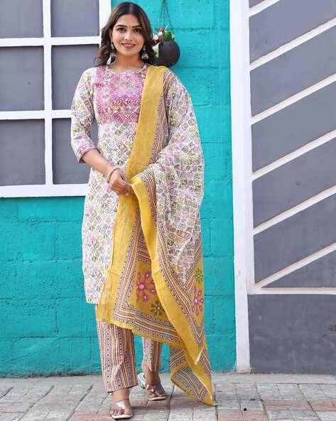 Women Embroidered Straight Kurta Set Price in India