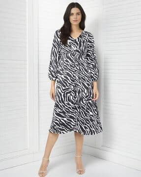 Buy Black White Dresses for Women by Fyre Rose Online