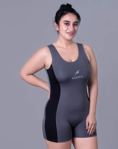 Women Sleeveless Round-Neck Swimsuit