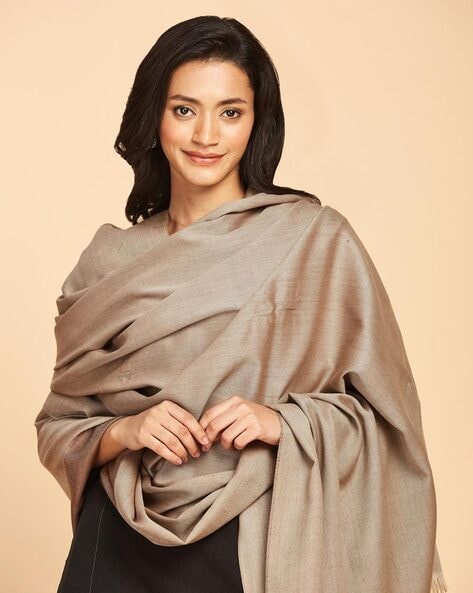 Women Shawl with Frindged Hems Price in India