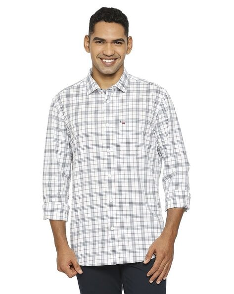 Basics Men Checked Slim Fit Shirt