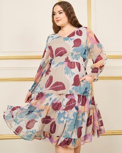 Women Plus Knee Length Dress with Full Sleeves