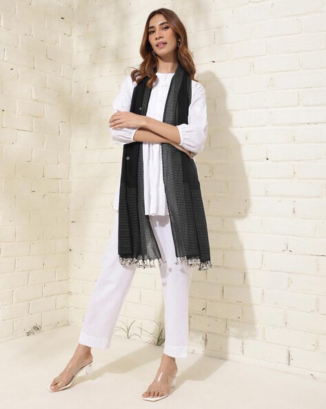 Women Printed Stole with Tassels