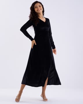 -288Wx360H-467189972-black-