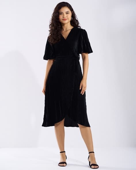 Buy Black Dresses for Women by AASK Online