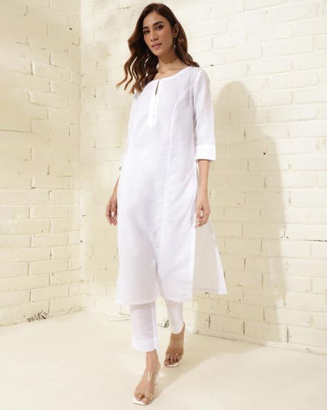 Women Round-Neck Straight Kurta with Pants