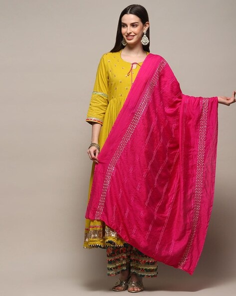 Women Embroidered Crinkled Dupatta Price in India