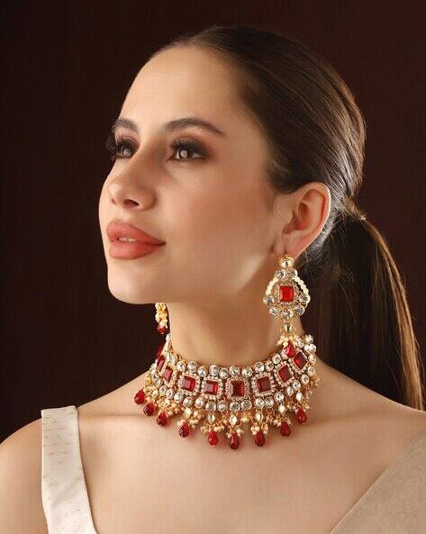 Priyaasi Women Stone-Studded Necklace & Earrings
