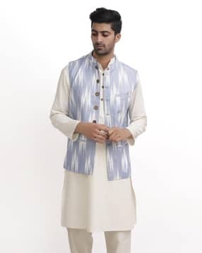 tjori Men Ikat Print Nehru Jacket with Welt Pockets-picture-32