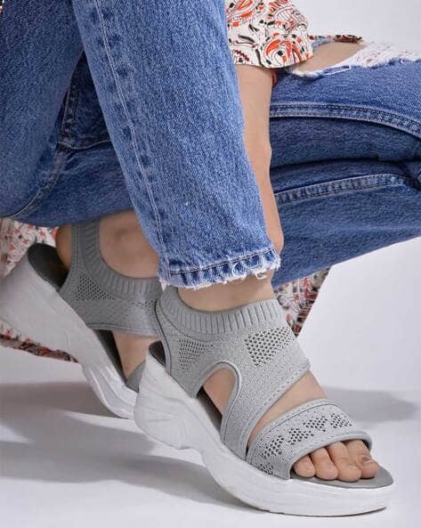 Women Sports Sandals with Mesh Upper