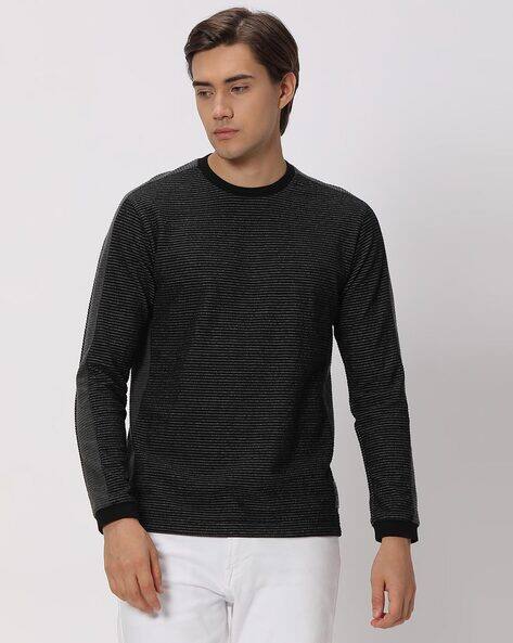 MUFTI Men Striped Slim Fit Crew-Neck T-Shirt