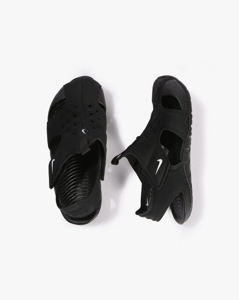 Buy Black Sandals for Boys by NIKE Online Ajio