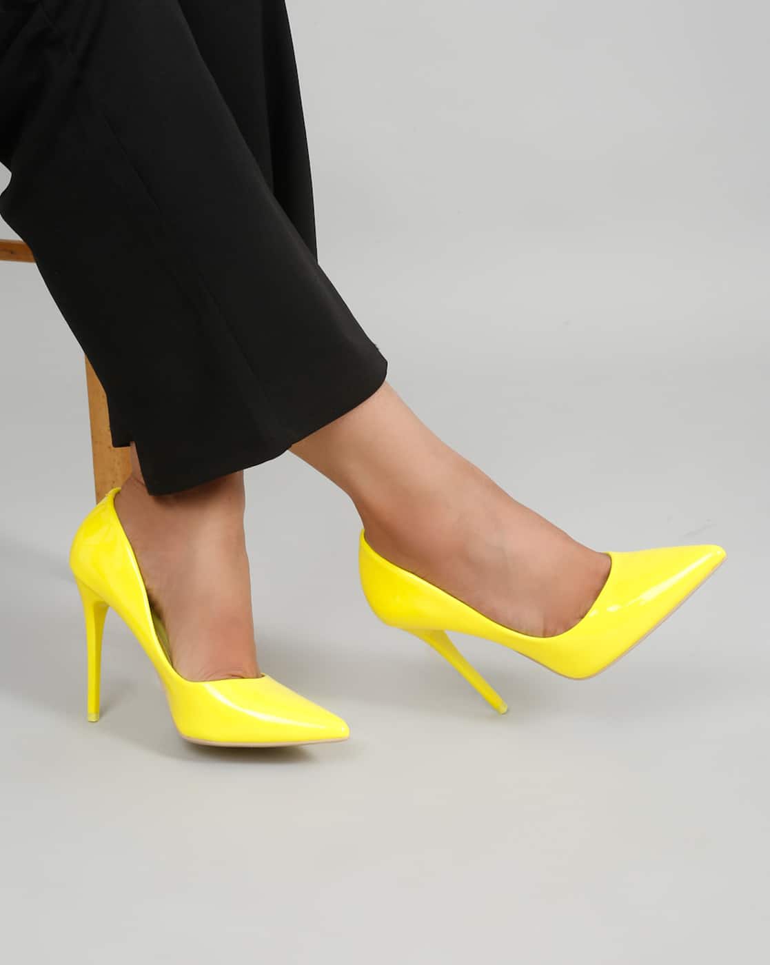 Women Pointed-Toe Pumps