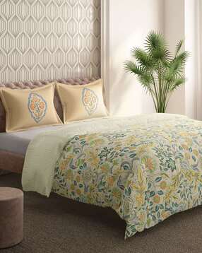 164 TC King-Size Bedcover with Pillow Covers