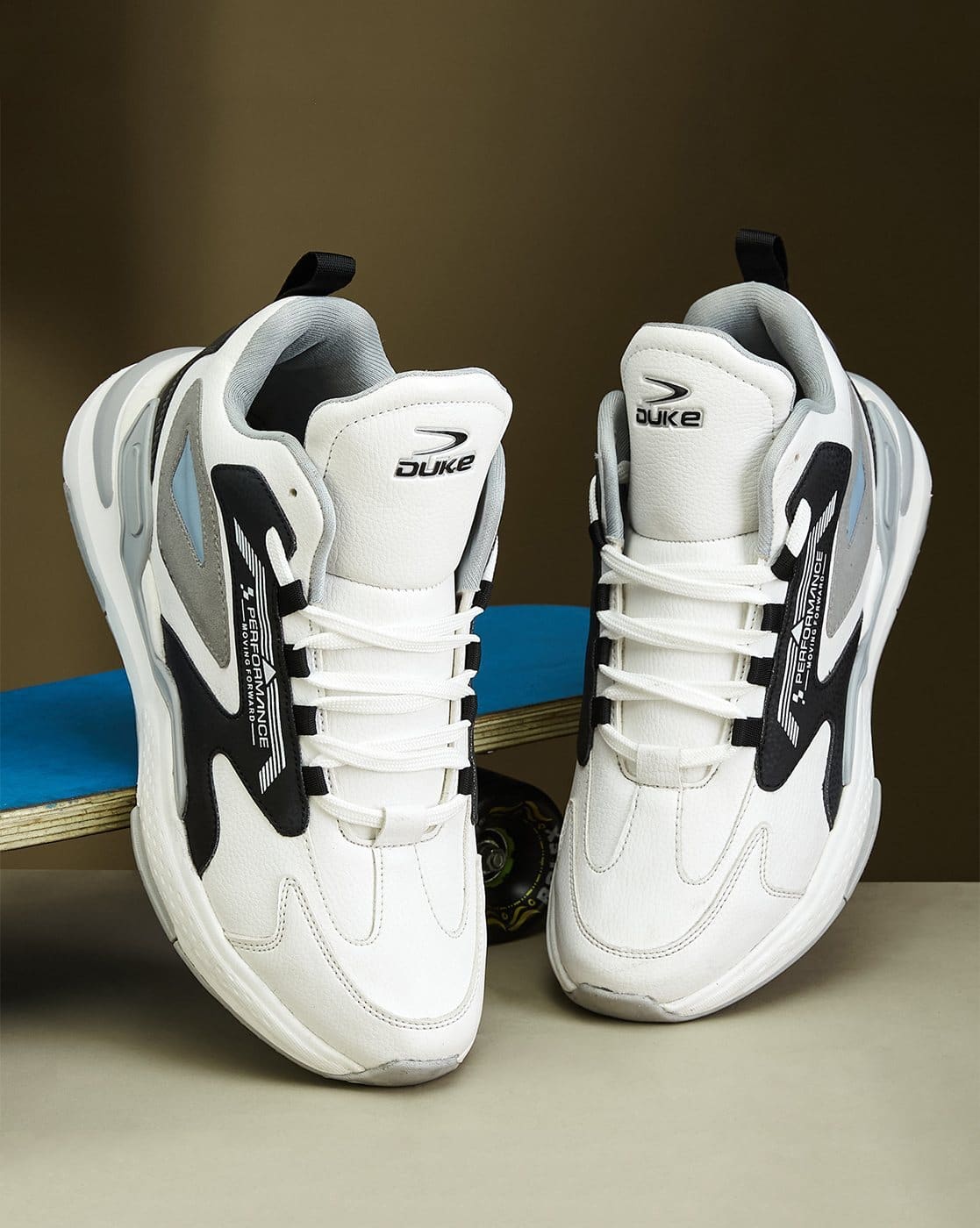 -1117Wx1400H-469591668-white-