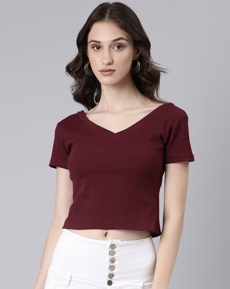 Solid V-neck T-shirt