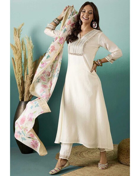 Women Floral Embroidered Flared Kurta Set with Dupatta Price in India