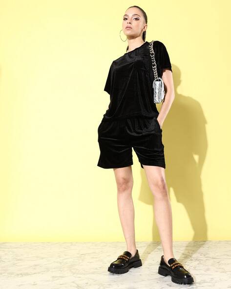 Anvi be yourself 2-Piece Round-Neck T-Shirt & Shorts Set
