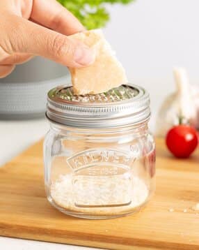 kilner Storage Jar with Fine Grater Lid-picture-26