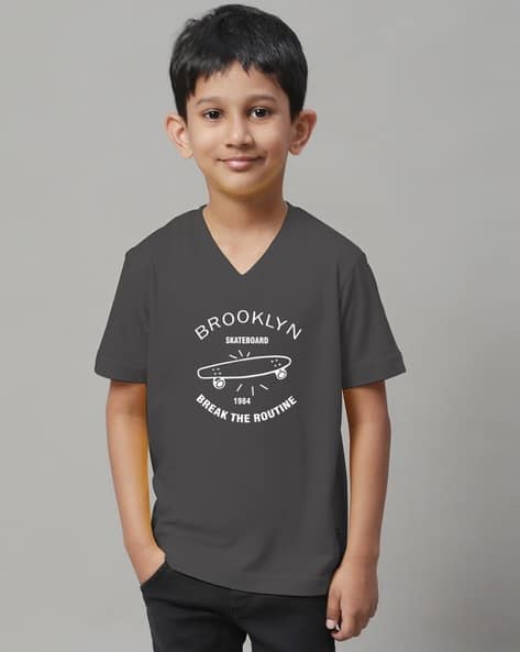 Buy Grey Tshirts for Boys by FRISKERS Online