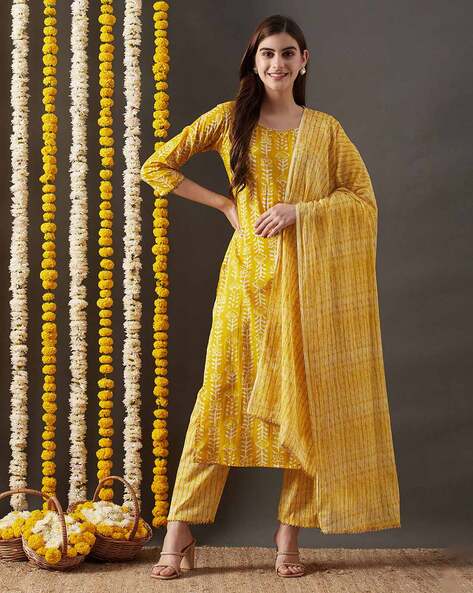 Women Embellished Straight Kurta Set Price in India