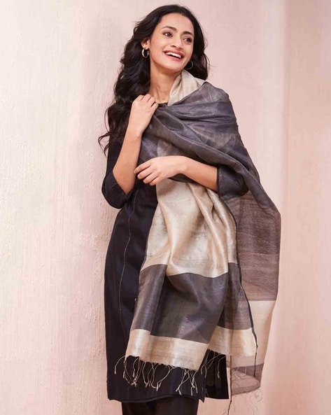 Women Hand Woven Dupatta with Contrast Border