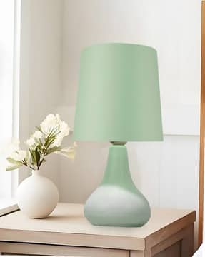Round Table Lamp with Shade