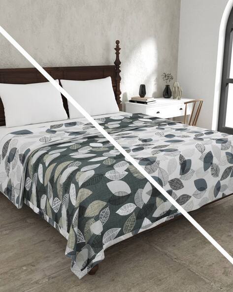 Jaipur Fabric Leaf Print Reversible Double-Size Comforter Set