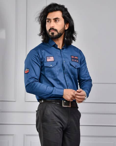 Men Regular Fit Shirt with Buttoned Flap-Pockets