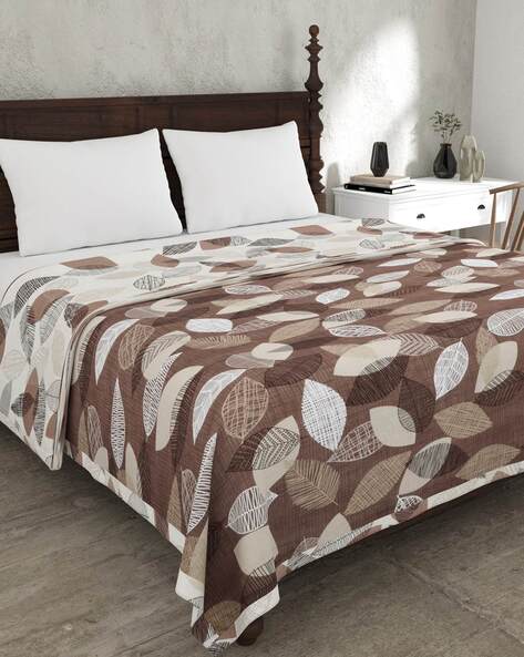 Jaipur Fabric Leaf Print Reversible Double-Size Comforter
