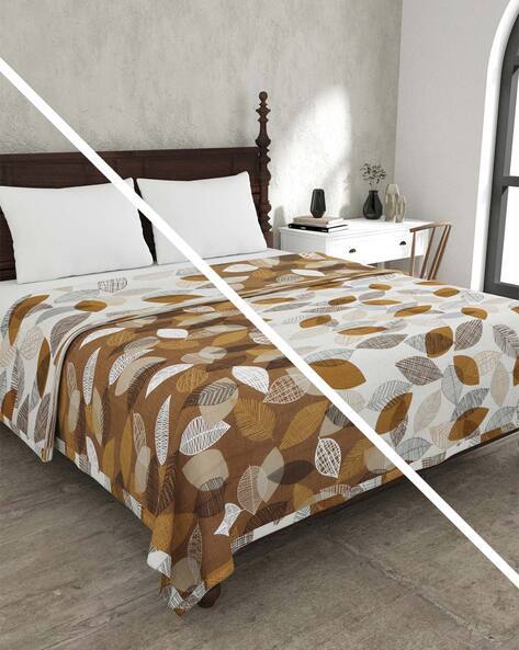 Jaipur Fabric Leaf Print Quilted Reversible Double-Size Comforter
