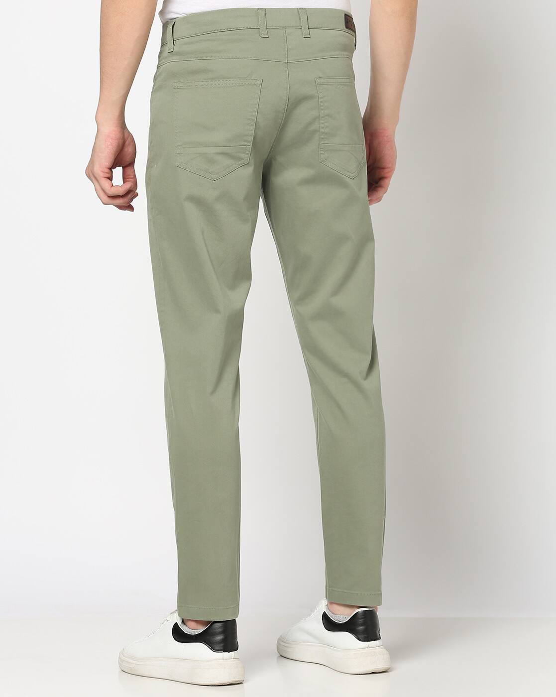 Buy NETPLAY Men Regular Fit Flat-Front Trousers Online | Ajio.com