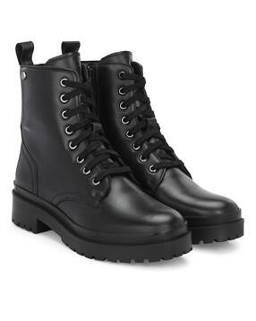 Ankle-Length Boots with Zip Closure-image-17