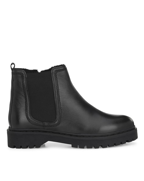 Delize Ankle-Length Boots with Zip Placket