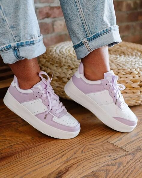 Purple Flowers hot | Butterfly | Women's Low Top Sneakers