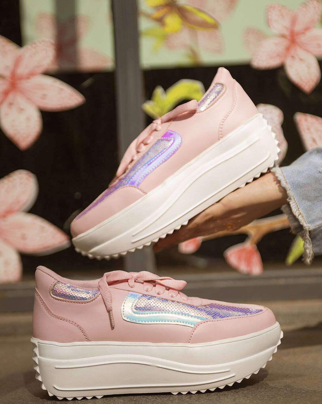 Lace Fastening Heeled Sneakers