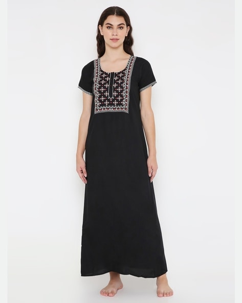 Sand Dune Women Embroidered Round-Neck Nightie