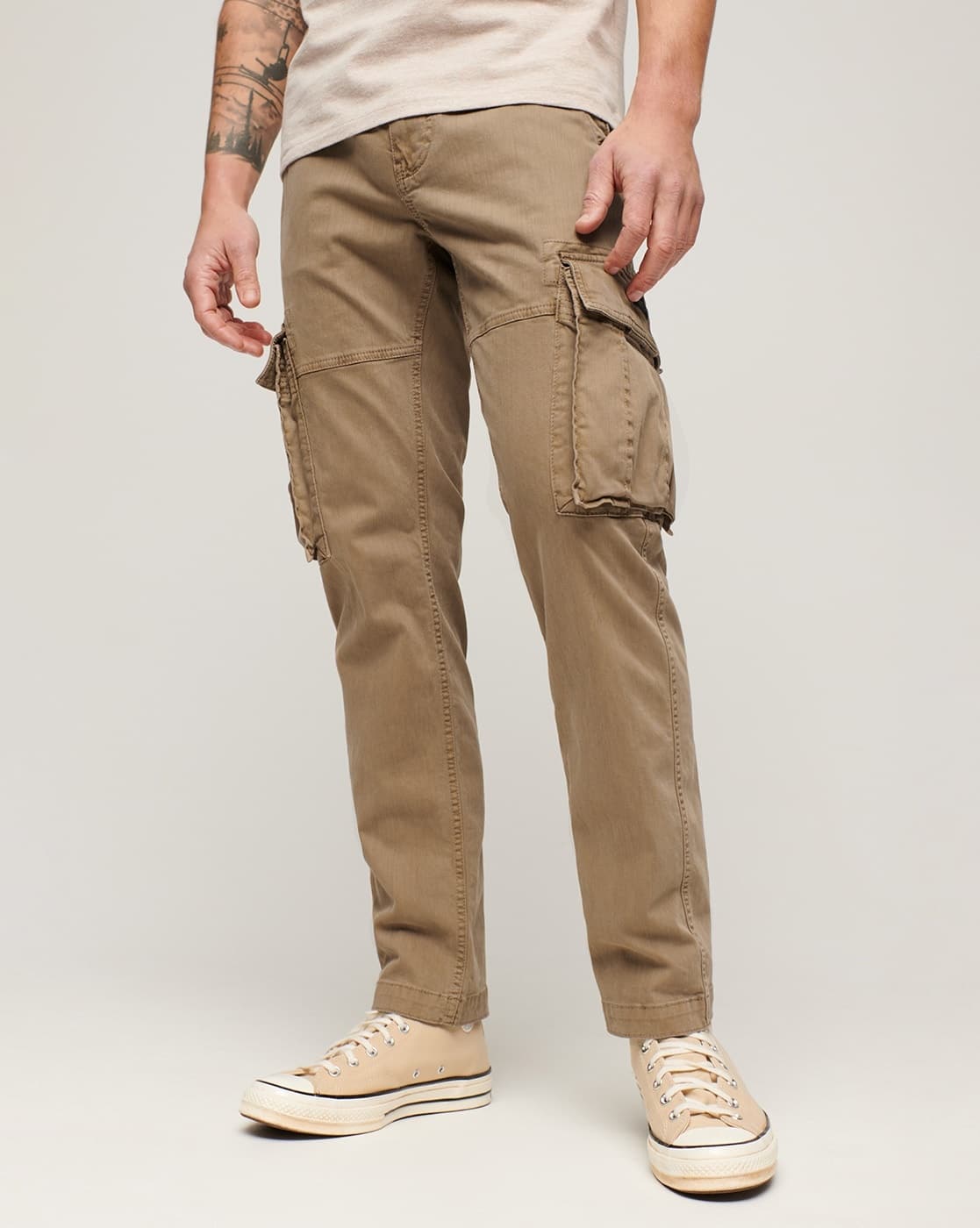 Men Mid-Rise Regular Fit Cargo Trousers
