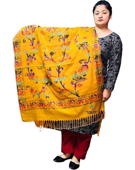 Women Floral Print Shawl with Tassels Price in India
