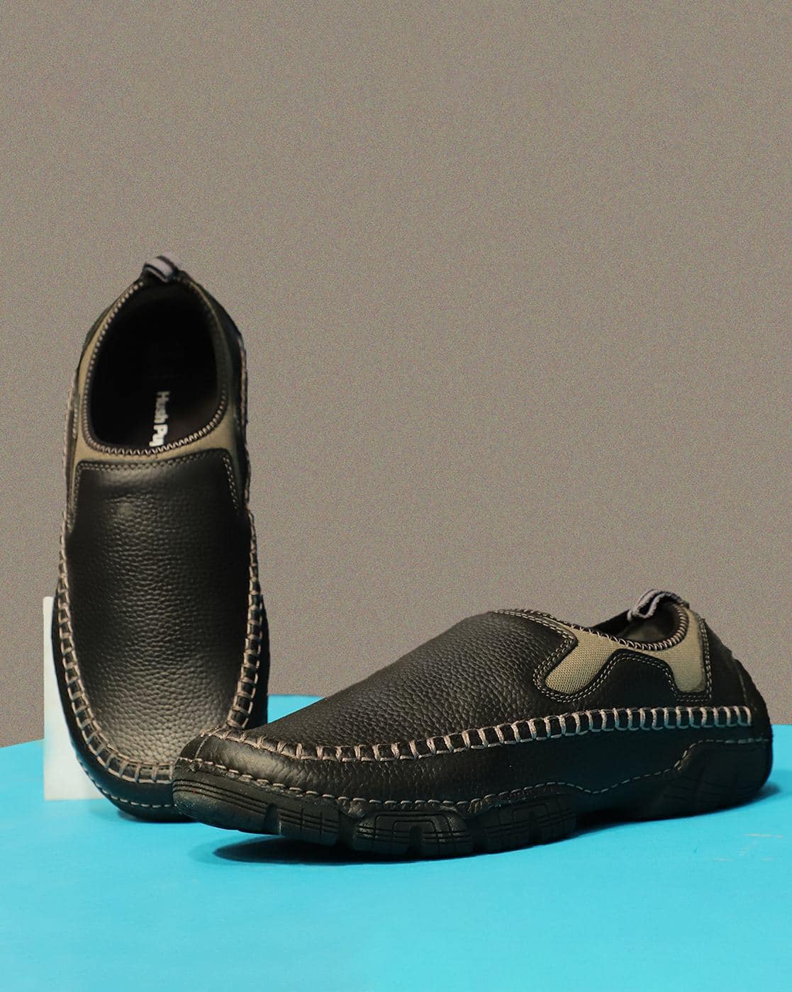 Men Round-Toe Slip-On Loafers