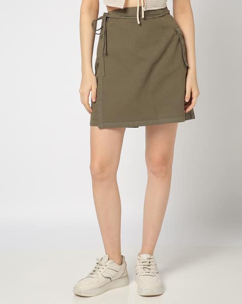 Women Short Denim A-Line Skirt with Pockets
