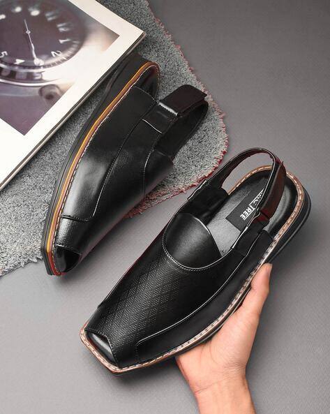 Mactree Men Geometric Patterned Shoe-Style Shoes