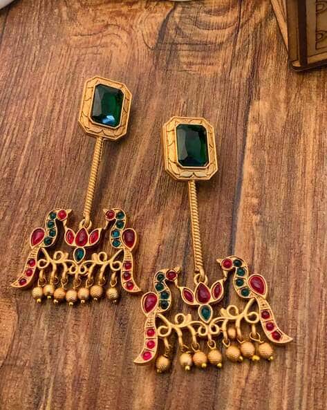Women Gold-Plated Kundan Studded Earrings